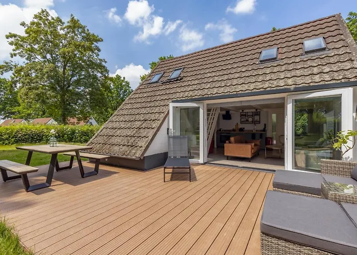 Дом отдыха Limburg Lux 90 *